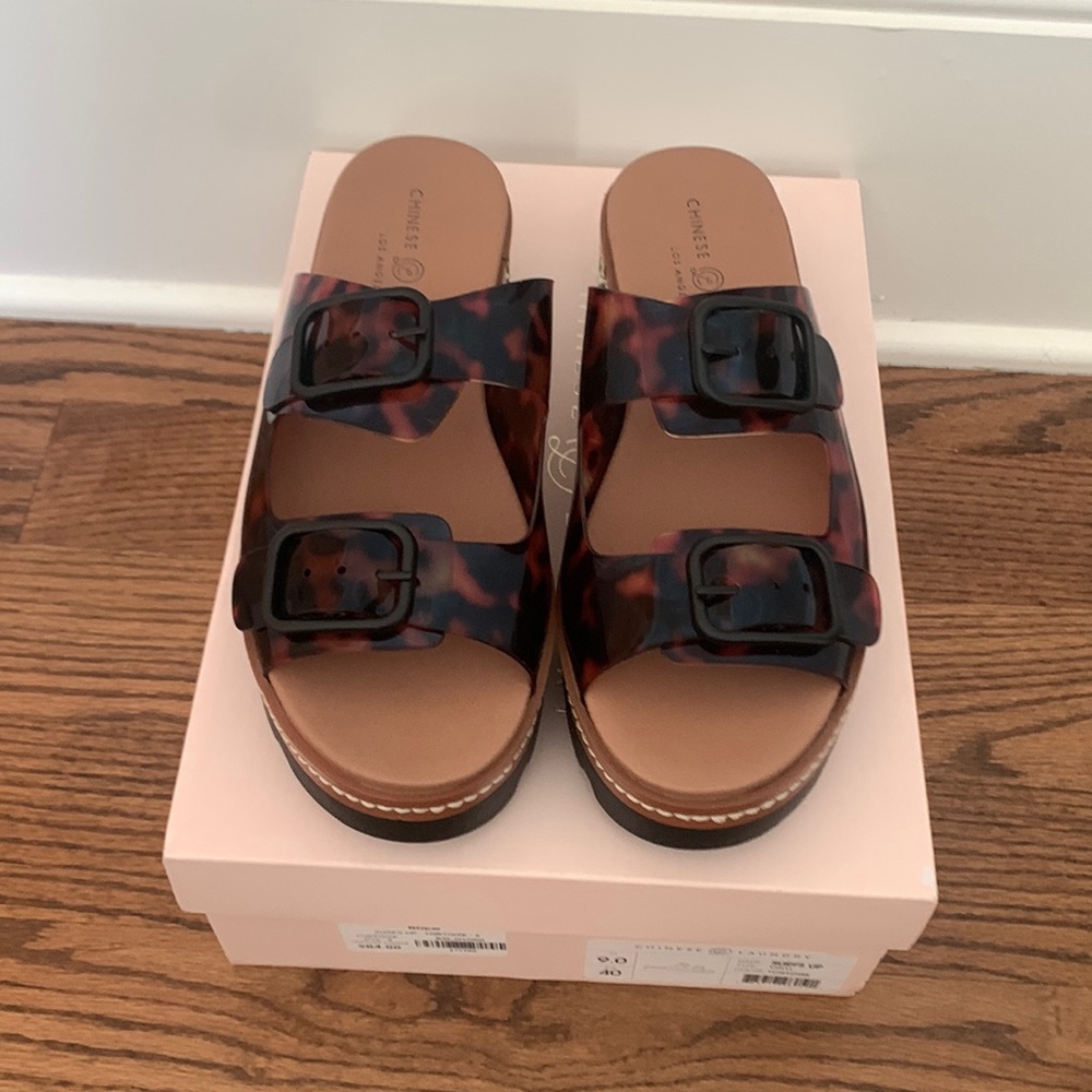 NEW Chinese Laundry Tortoise Shell Slides